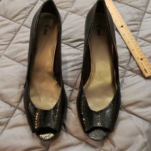 Open toe Snakeskin like black heels